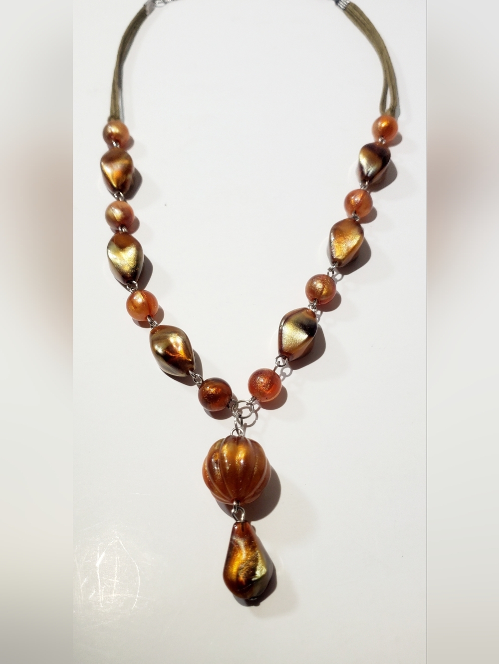 Elegant Women’s Necklace in Metallic Copper Gold - Unbranded